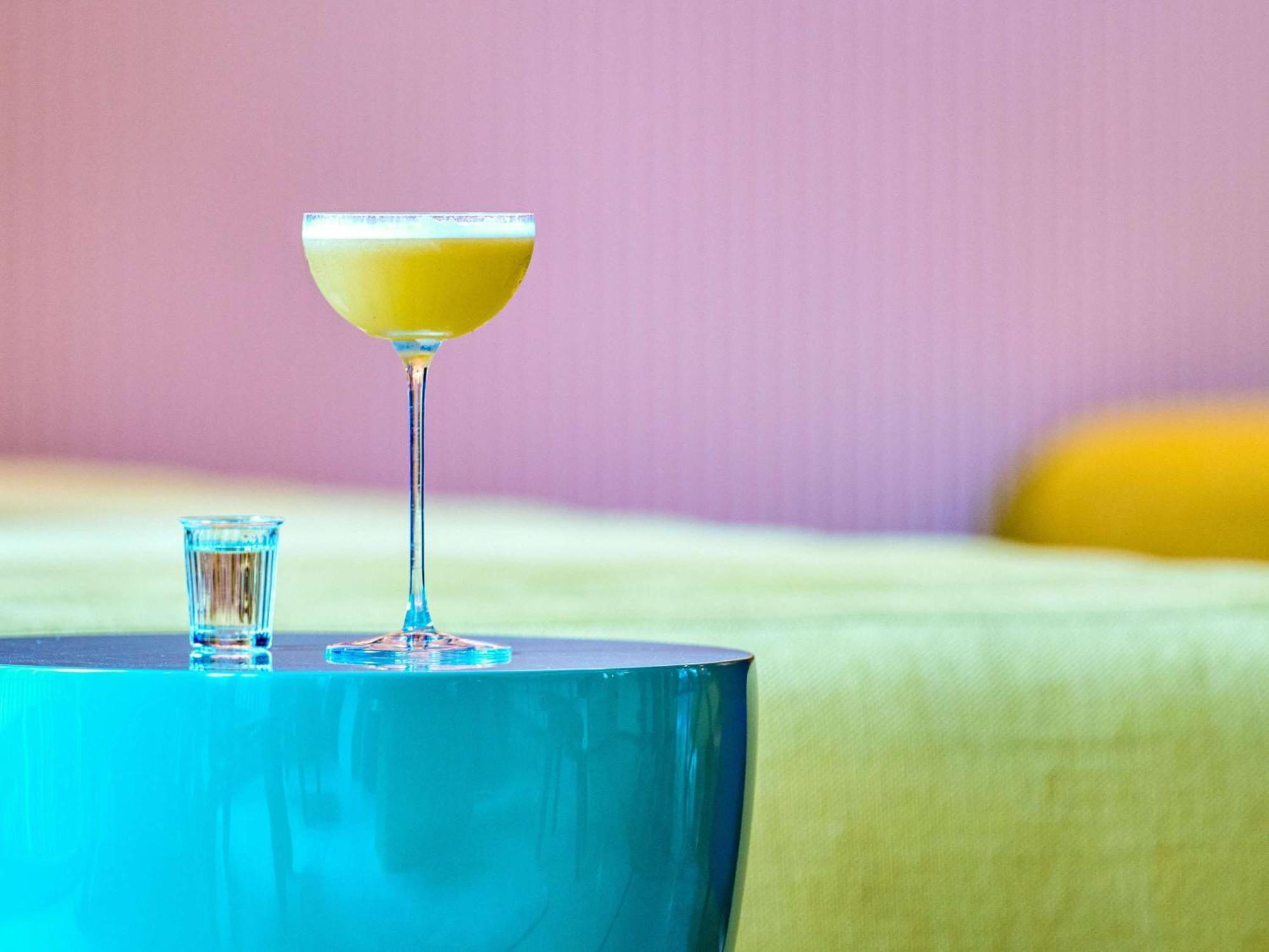 Tribe Paris Clichy Hotell Eksteriør bilde