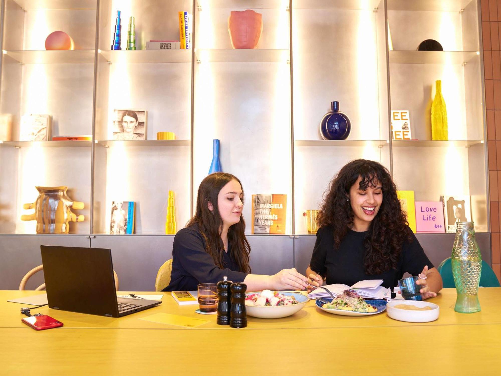 Tribe Paris Clichy Hotell Eksteriør bilde