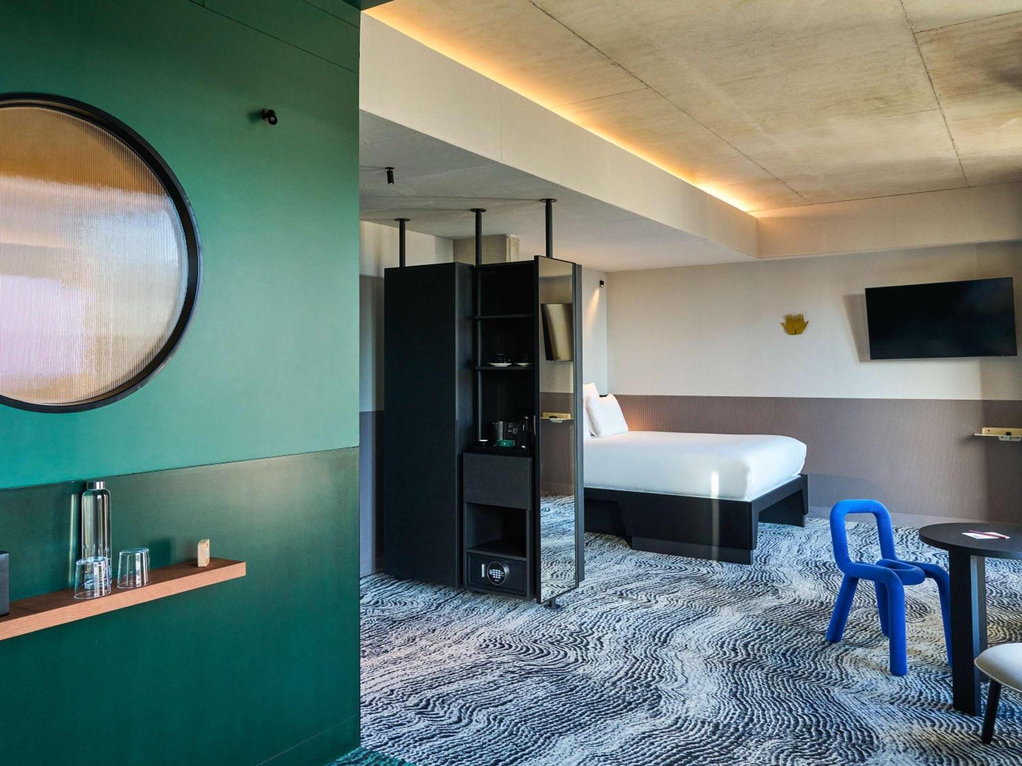 Tribe Paris Clichy Hotell Eksteriør bilde