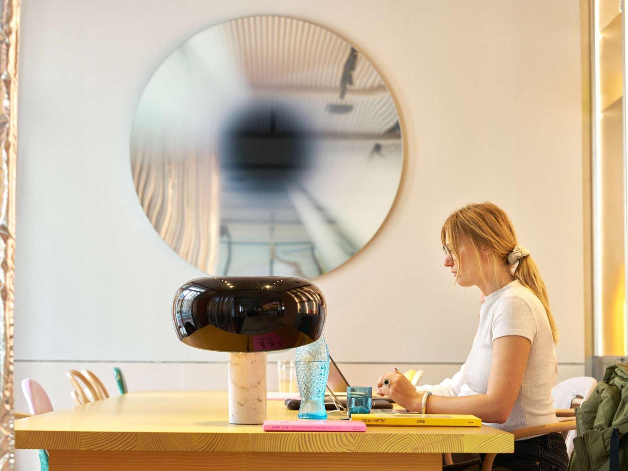 Tribe Paris Clichy Hotell Eksteriør bilde