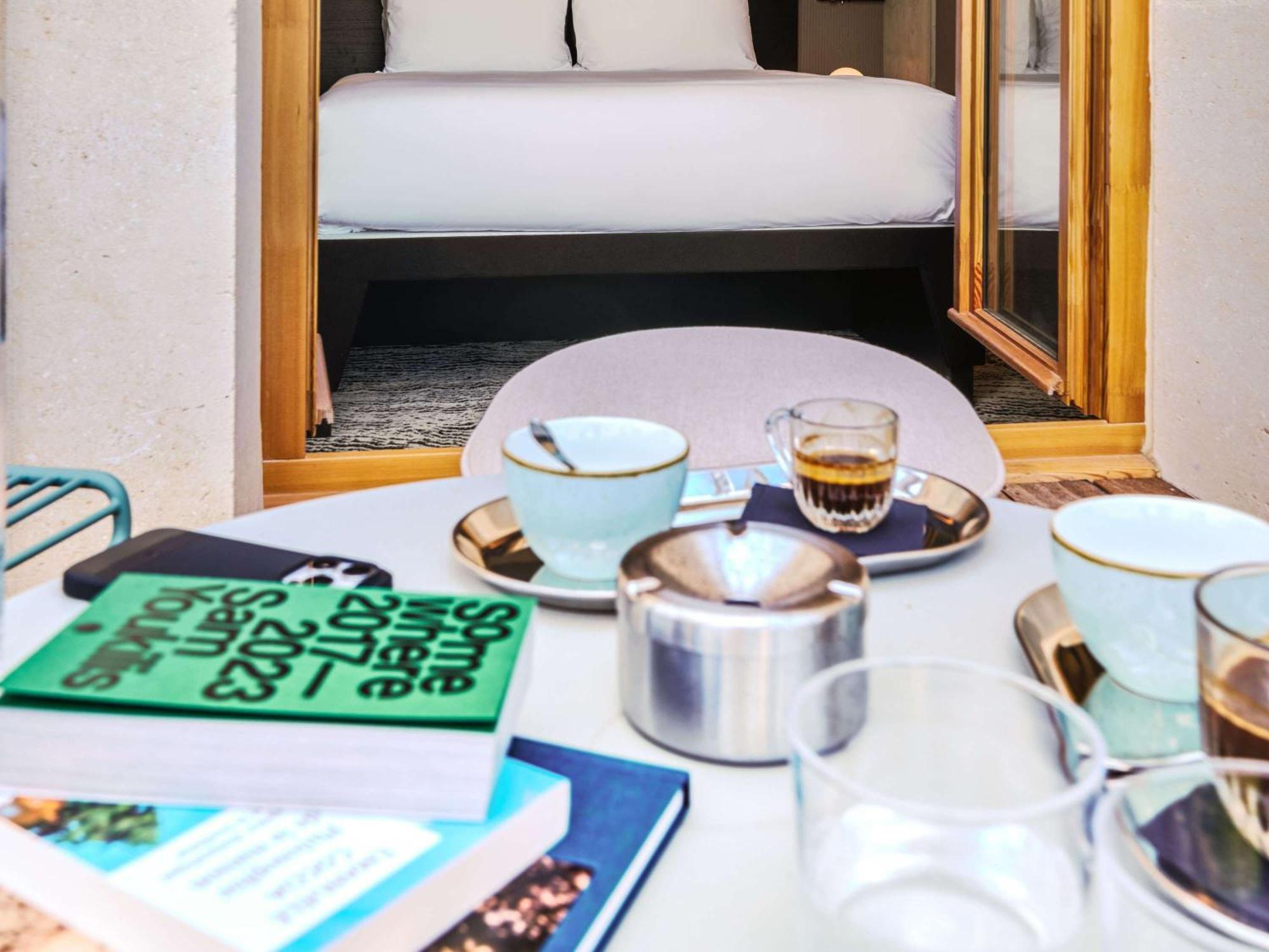 Tribe Paris Clichy Hotell Eksteriør bilde
