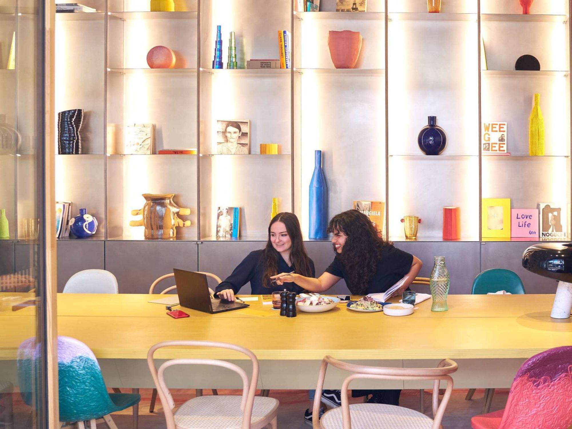 Tribe Paris Clichy Hotell Eksteriør bilde
