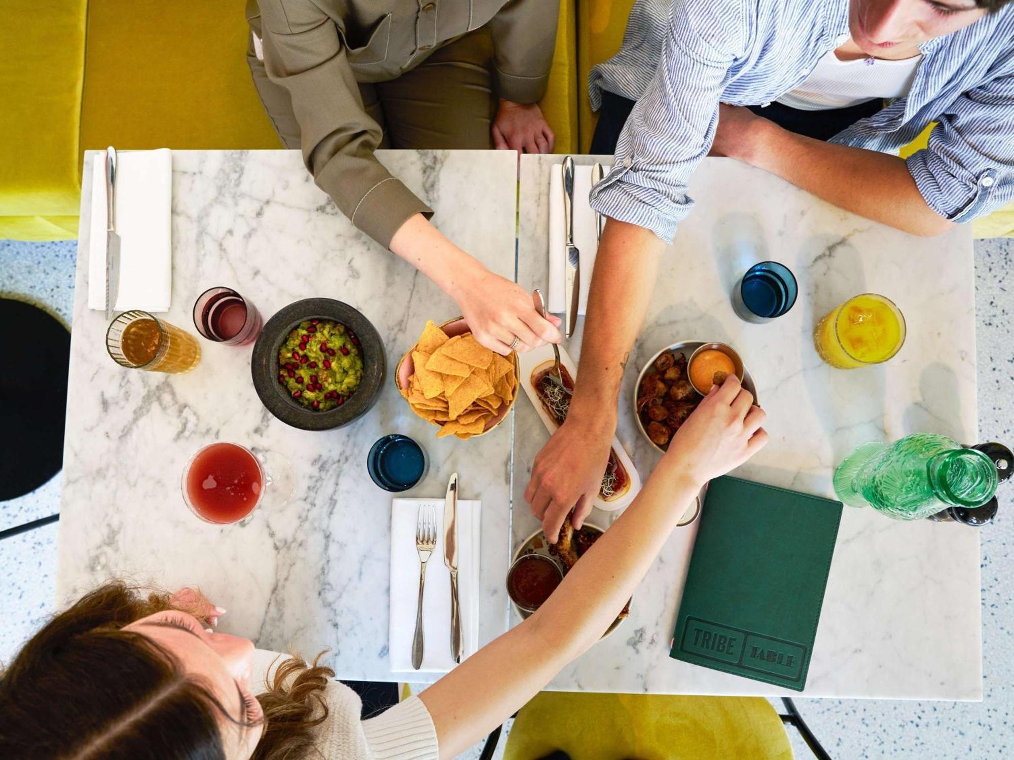 Tribe Paris Clichy Hotell Eksteriør bilde